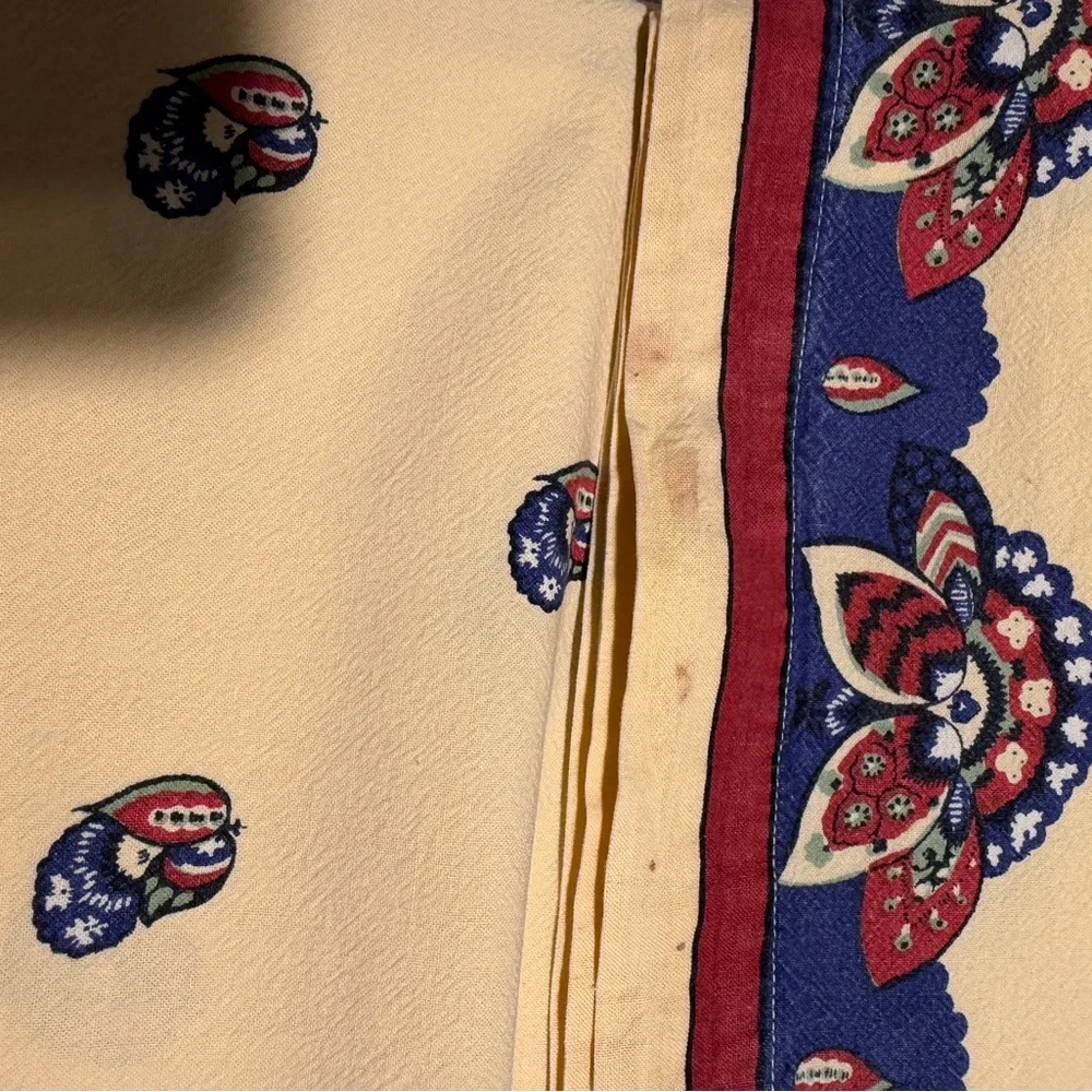 VTG Williams Sonoma French Provence Countryside Tablecloth Gold Red Navy